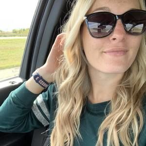 Meet your Posher, Brooke